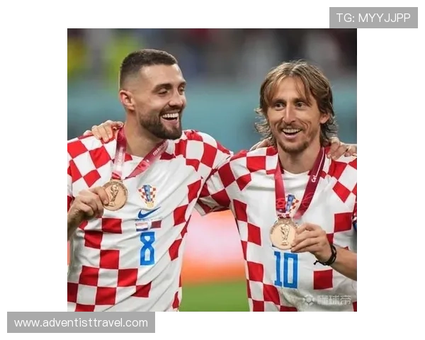 科瓦契奇对阵皇马中场群:经验优势与能力差距解析 科瓦契奇对阵皇马中场群:经验优势与能力差距解析