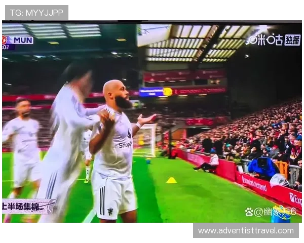 曼联“从边路到中路”的空间利用缺失：进攻转换效率与战术多样性受到影响